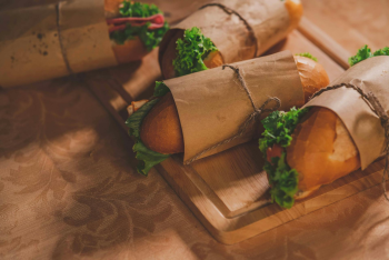 Bánh mì, bánh mì thịt, bánh mì chả, bread, món ăn Việt Nam, Việt Nam, ẩm thực, food - Phương Khánh