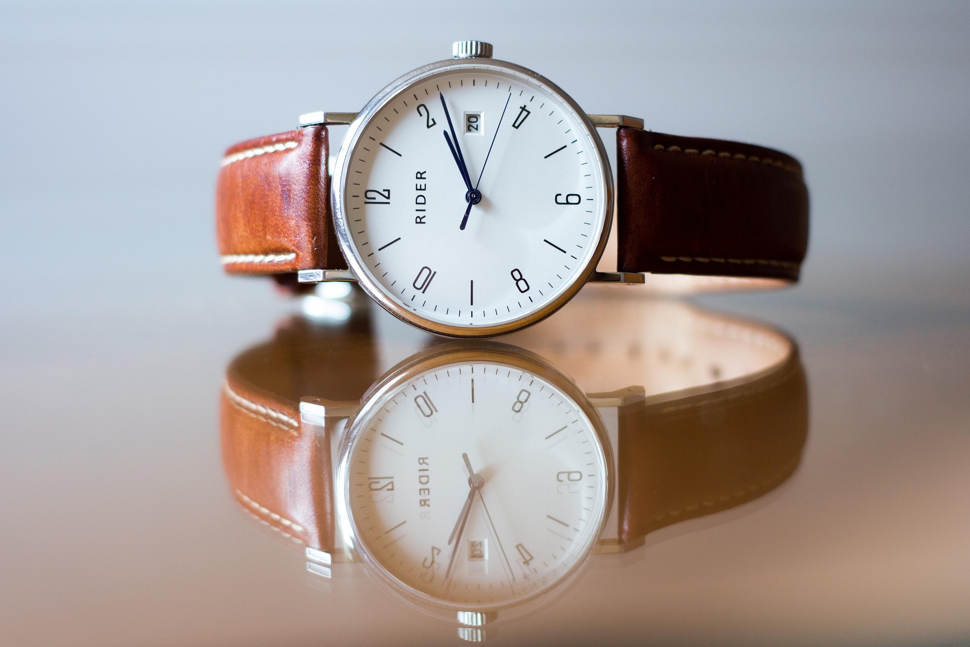 Đồng hồ cơ, watch, mặt số, dial, sang trọng, công nghệ, technology-  Pexels 1