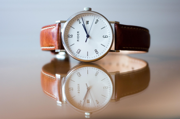 Đồng hồ cơ, watch, mặt số, dial, sang trọng, công nghệ, technology-  Pexels 1