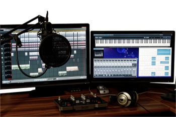 Micro, microphone, thu âm, phòng thu, máy tính, computer, giải trí, entertainment - Bru-nO