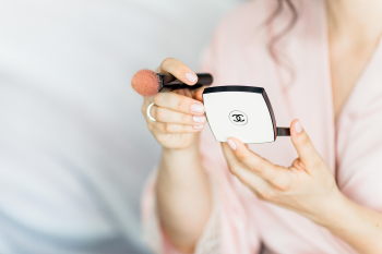 Phấn phủ, compact powder, trang điểm, makeup, cọ trang điểm, mỹ phẩm-  lubovlisitsa