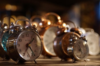 Đồng hồ, clock, báo thức, hẹn giờ, timer, thời gian - makabera 1