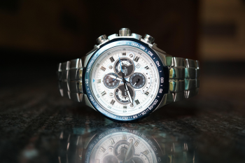 Đồng hồ cơ, watch, mặt số, dial, sang trọng, công nghệ, technology- arisepeter 2