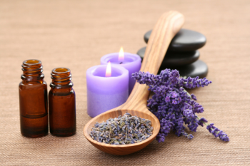 Tinh dầu, essential oil, hoa lavender, lavender flower, thư giãn, relaxation, nến, candle, đá massage, massage stones, spa - googlerankfaster