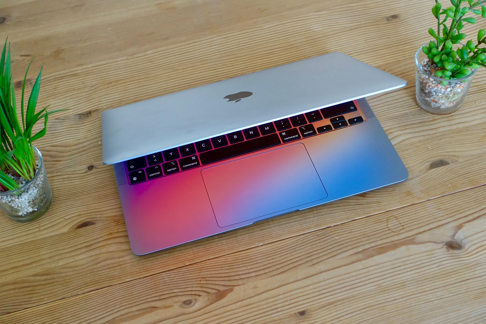 Máy tính, macbook, laptop, computer-lukgehr 1