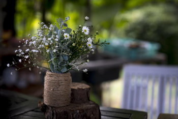 Bình hoa, flower vase, cúc họa mi, daisy, hoa dại, wildflowers, thủ công, handmade, trang trí bàn, table decor,- Quangpraha