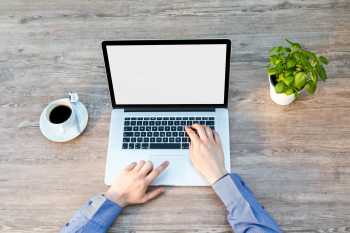 Văn phòng, office, bàn làm việc, phòng làm việc, bàn, desk, tài liệu, folder, laptop, máy tính 5