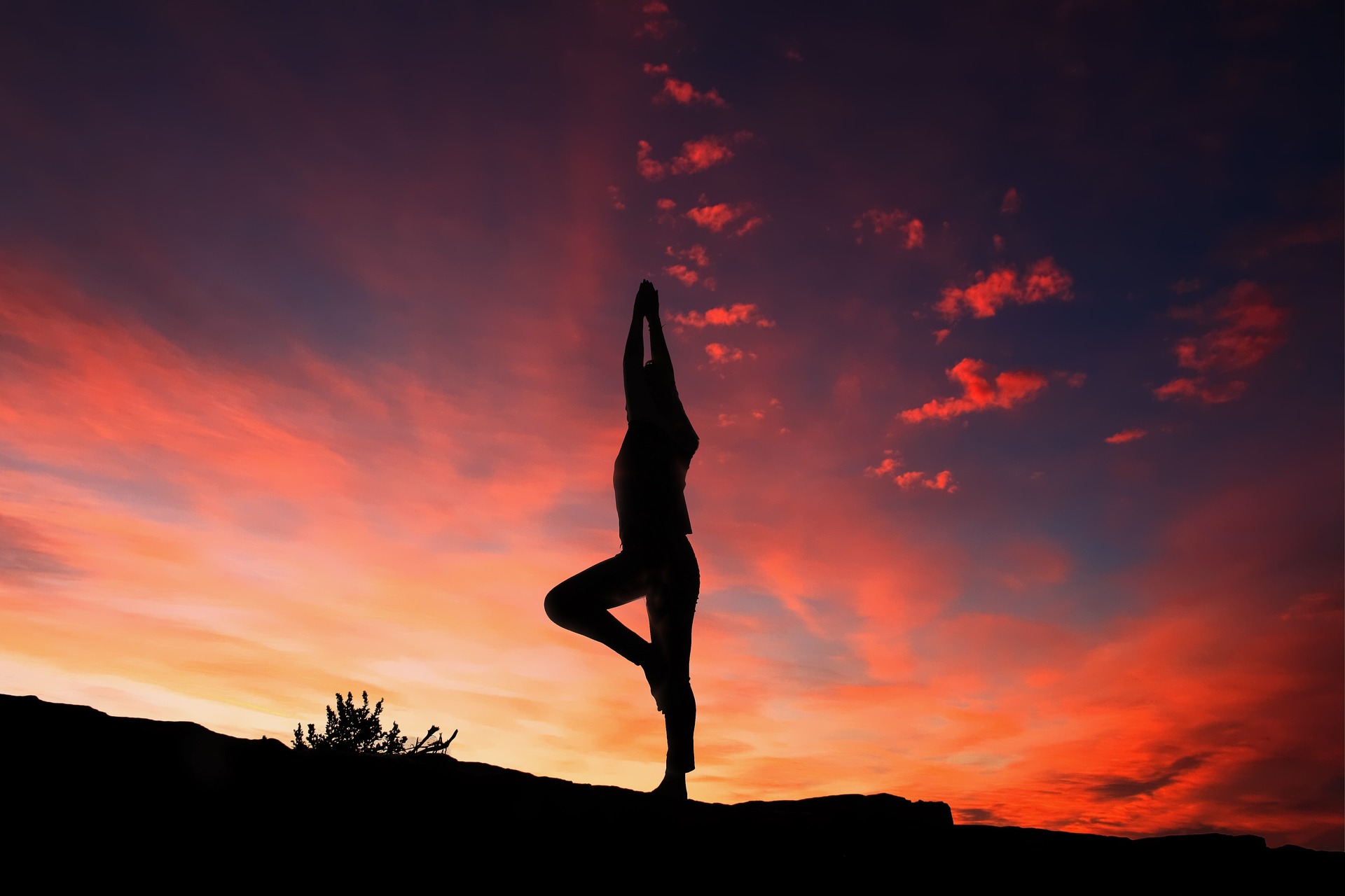 Yoga, thiền, nature, thiên nhiên, lake, hồ nước, peace, bình yên, woman, phụ nữ, balance, thăng bằng - TheDigitalArtist