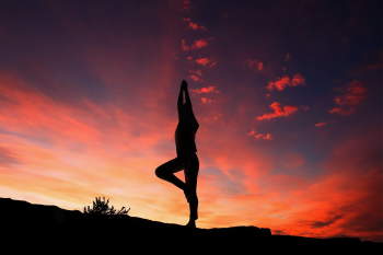 Yoga, thiền, nature, thiên nhiên, lake, hồ nước, peace, bình yên, woman, phụ nữ, balance, thăng bằng - TheDigitalArtist