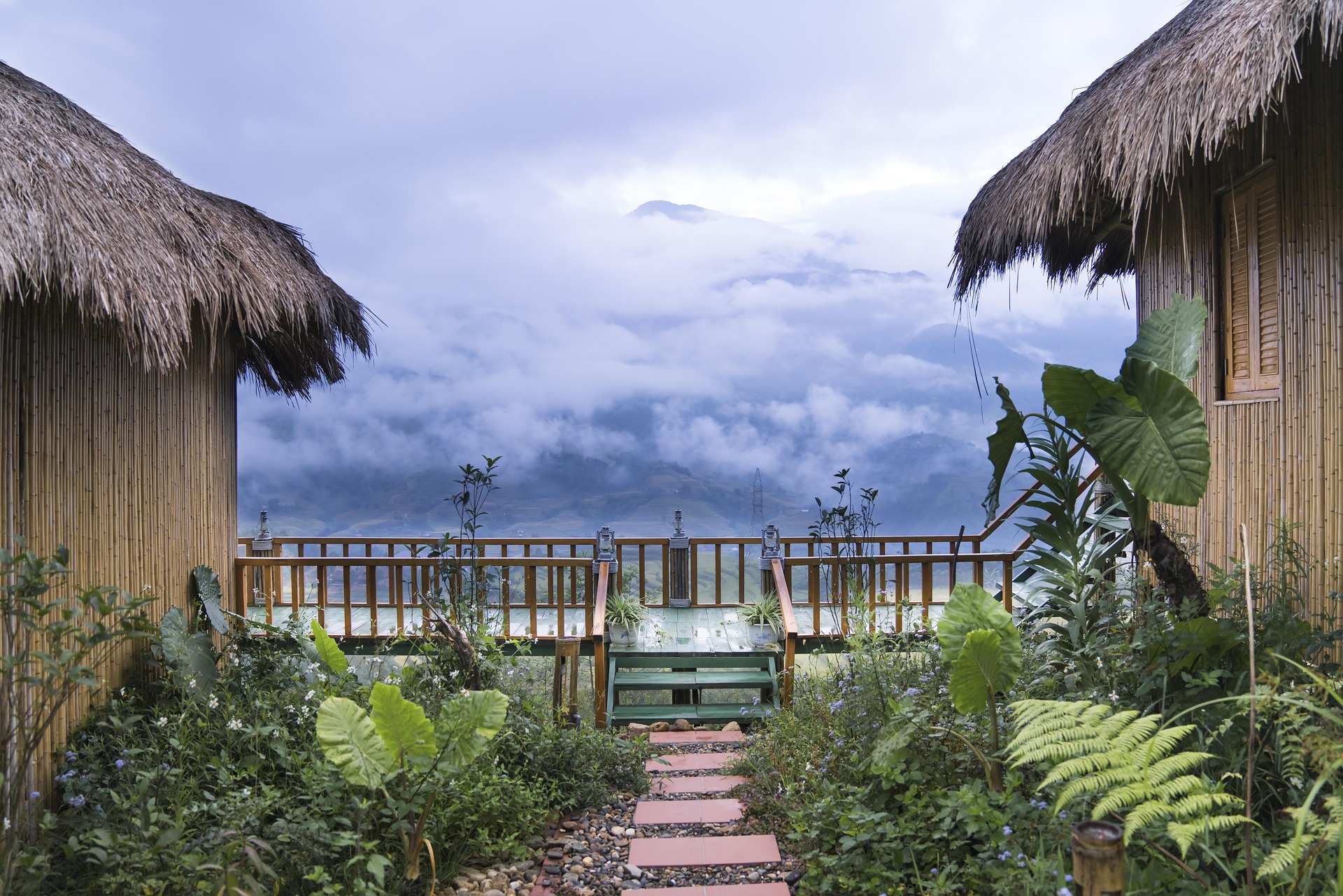 Nhà gỗ, wooden house, homestay, núi rừng, mountain- Quangpraha 2