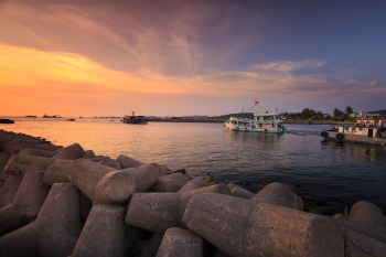 Bãi đá ven biển, coastal rock, hoàng hôn, sunset, biển, sea, mây trời, sky- Quangpraha 7