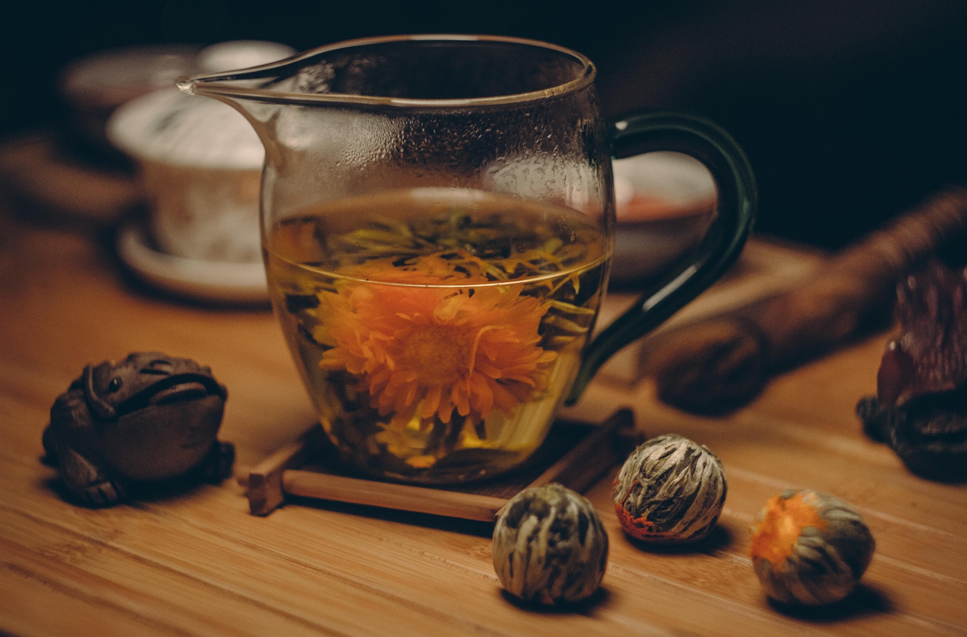 Trà hoa cúc , flower tea, thảo mộc, cốc thủy tinh, glass pitcher, bình trà - Pexels 1