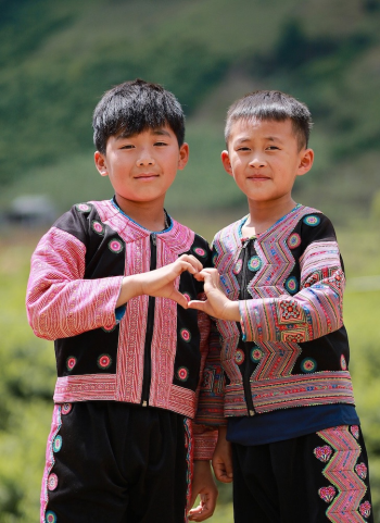 Người miền núi, dân tộc, trẻ em dân tộc, trẻ em miền cao, trang phục truyền thống, Việt Nam, ethnic children - Mr Hà 2