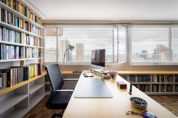 Văn phòng, office, bàn làm việc, phòng làm việc, bàn, desk, tài liệu, folder, laptop, máy tính - Gustavo Galeano Maz