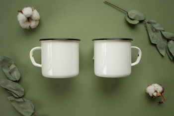 Cốc sứ, ly, white, trắng, ceramic mug, xanh, green, cotton, bông, minimalism, tối giản - KATRIN BOLOVTSOVA