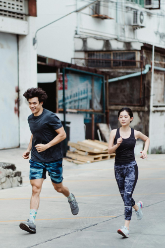 Thể dục, giãn cơ, stretching, gworkout, tập luyện, warmup, khởi động, exercise, bài tập, couple, cặp đôi, fitness, sức khỏe -  Ketut Subiyanto 18