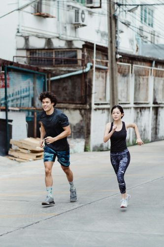 Thể dục, giãn cơ, stretching, gworkout, tập luyện, warmup, khởi động, exercise, bài tập, couple, cặp đôi, fitness, sức khỏe -  Ketut Subiyanto 19