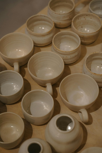 Cốc gốm, ceramic cup, ly, table, bàn, kitchen, bếp - Mathias Reding