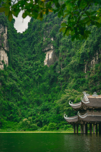 Tràng An, Trang An, Ninh Bình, thiên nhiên, nature, núi đá, rock mountain, sông, river - maxed. RAW