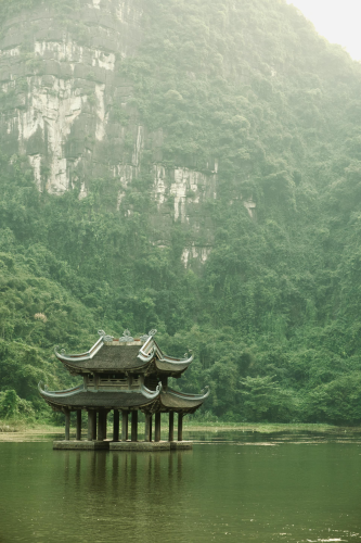 Tràng An, Trang An, Ninh Bình, thiên nhiên, nature, núi đá, rock mountain, sông, river - Pham Huan