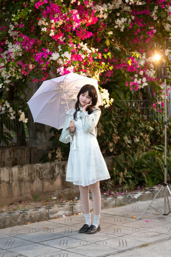 Con gái, sinh viên, Việt Nam, cô gái, girl, công viên, park, picnic - Sơn Ngọc 12