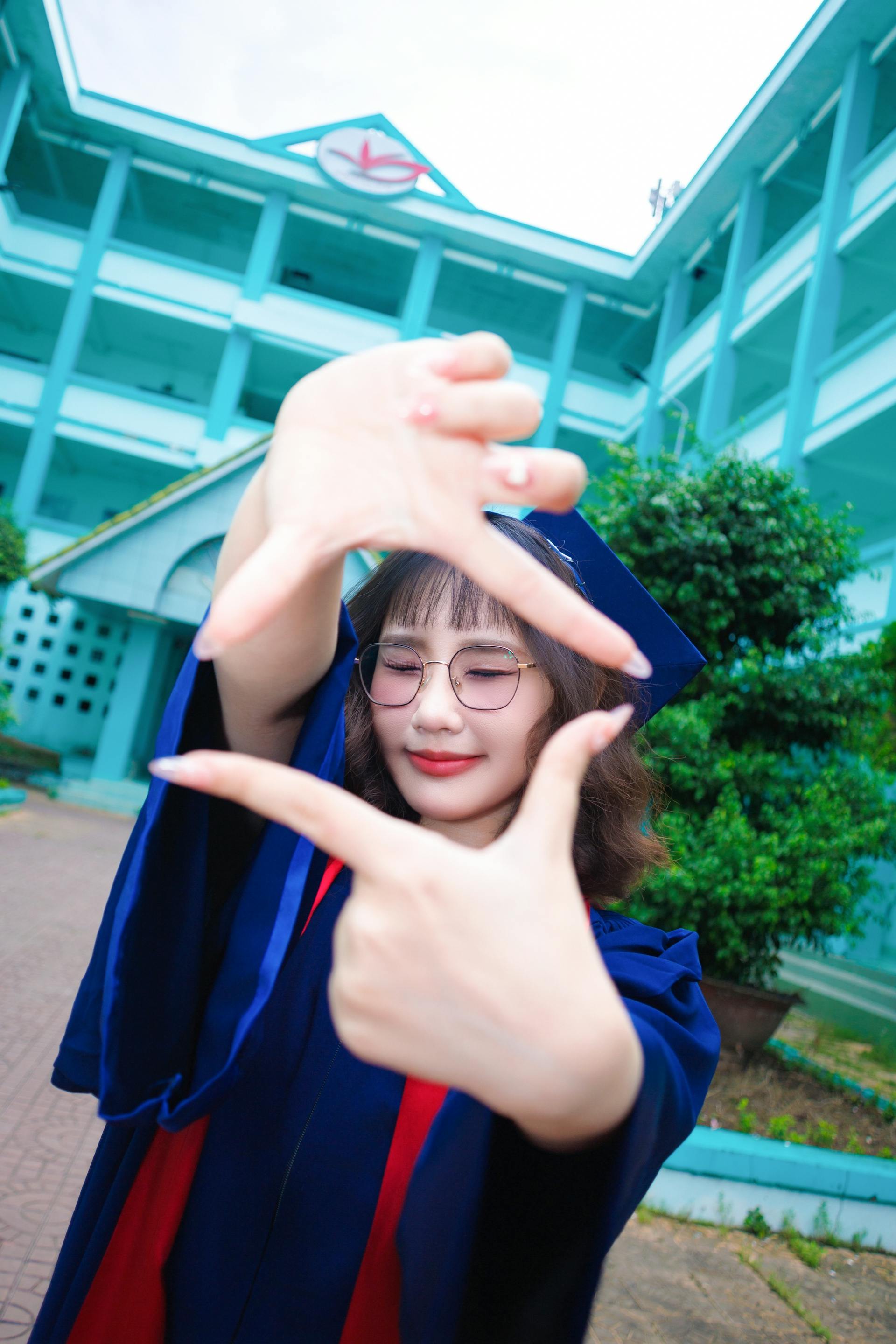 Tốt nghiệp, graduation, Học sinh, student, sinh viên, Việt Nam, con gái, cô gái, girl - Sơn Ngọc 63