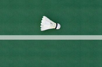 Cầu lông, badmintone, quả cầu, shuttlecock, green court, sân xanh, white line, đường trắng, sport, thể thao  - Saif71.com