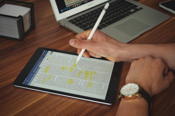 Ipad, tay, hand, điện tử, cộng nghệ, technology - niklaspatzig 1