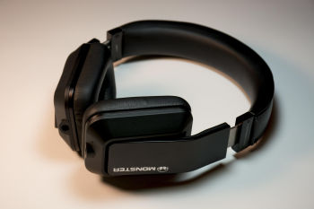 Tai nghe, điện tử, headphones, electronics, cộng nghệ, technology -novelrobinson