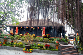 Nhà rường, nhà cổ, mái ngói, traditional house, old house, tiled roof-TieuBaoTruong