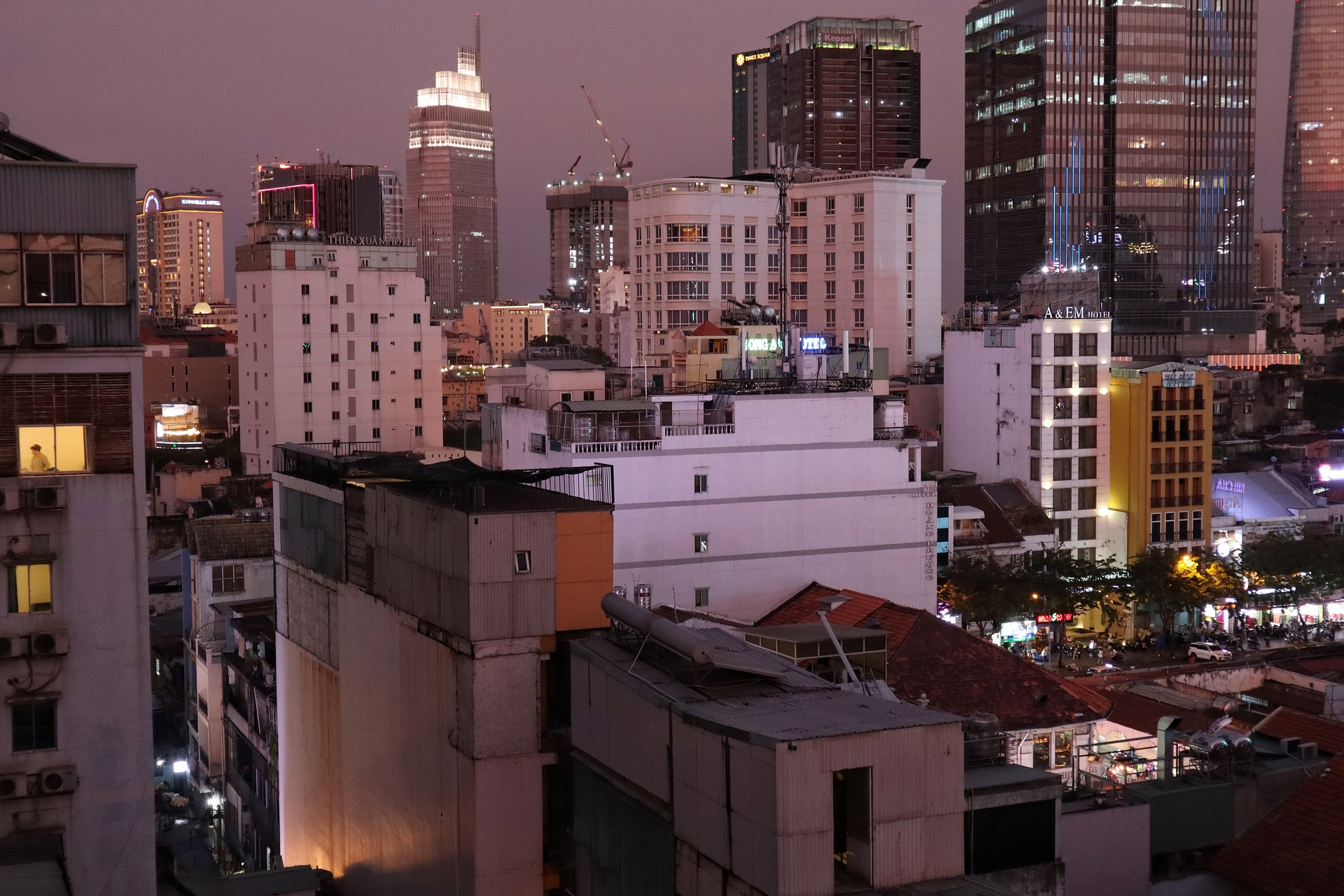 Tòa nhà, building, quốc kỳ, Việt Nam, thành phố, city, Hồ Chí Minh, đường phố,  street- Tho-Ge 1