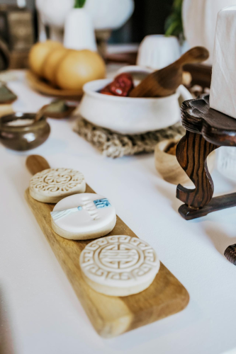 Tết trung thu, mooncake festival, mooncake, bánh trung thu, traditional cake, bánh truyền thống, festive food - Brian Phetmeuangmay 1