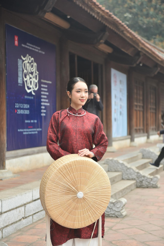 Cô gái, con gái, thiếu nữ, girl, Việt Nam, áo dài, nón quai thao, truyền thống, conical hat with chin strap, traditional - Felix Young 1