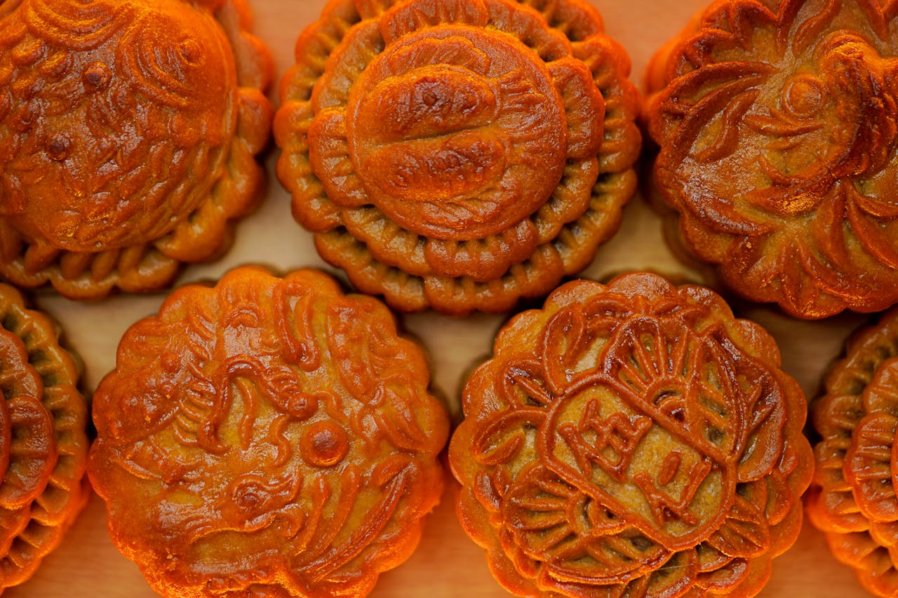 Tết trung thu, mooncake festival, mooncake, bánh trung thu, traditional cake, bánh truyền thống - Joshua Lim