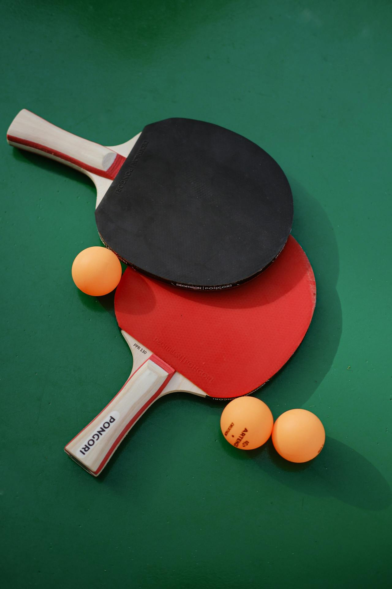 Vợt, ping pong, bóng, bóng bàn, table tennis racket, red, mặt vợt, wooden, cán gỗ, bàn xanh table - Kübra Kuzu