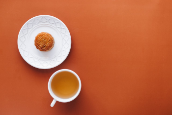 Tết trung thu, mooncake festival, mooncake, bánh trung thu, traditional cake, bánh truyền thống, festive food, món ăn lễ hội, trà, tea cup, khay gỗ - Nataliya Vaitkevich 5