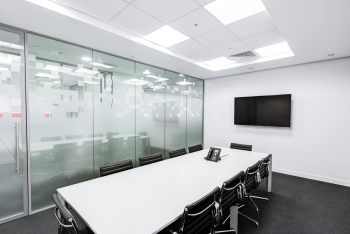 Văn phòng, office, bàn làm việc, phòng làm việc, bàn, desk, tài liệu, folder, laptop, máy tính 50