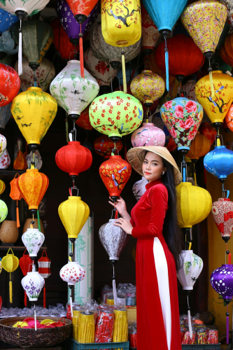 Trung thu, mid autumn, tern festival, lễ hội đèn lồng, thiếu nữ, girl, cô gái Việt, lồng đèn, áo dài, Việt Nam -  Võ Văn Tiến 3