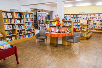 Sách, nhà sách, thư viện, kệ sách, books, bookstores, libraries, bookshelves- Kollinger