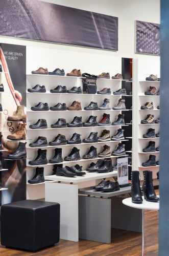 Giày, cửa hàng giày, kệ giày, shoes, shoe store, shoe rack- jarmoluk 1