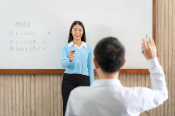 Giáo viên,cô giáo, nhà giáo Việt Nam, học trò, dạy học, lớp học, teacher, female teacher, Vietnamese educator, student, teaching, class - Aley 4