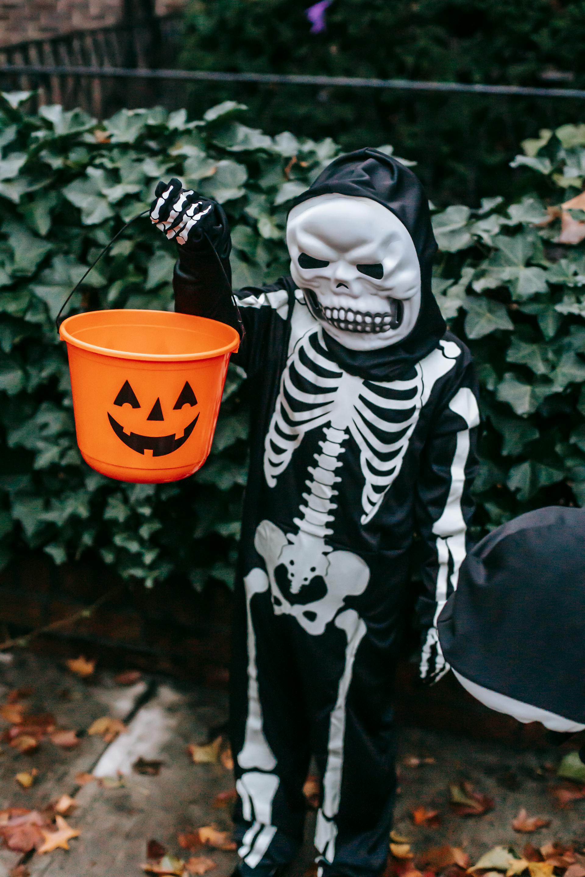 Halloween, con ma, ghost, lễ lội hóa trang, lễ hội, festival, sự kiện, event, horrible - Charles Parker 3