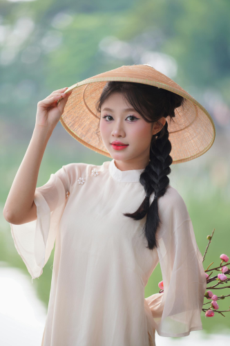 Cô gái, thiếu nữ, Việt Nam, trang phục truyền thống, girl, young woman, Vietnam, traditional costume - Đan Thy Nguyễn Mai 2