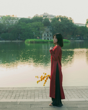 Cô gái, con gái, thiếu nữ, girl, Việt Nam, áo dài, truyền thống, traditional, Hồ Gươm, Hà Nội - Dang Hong 3