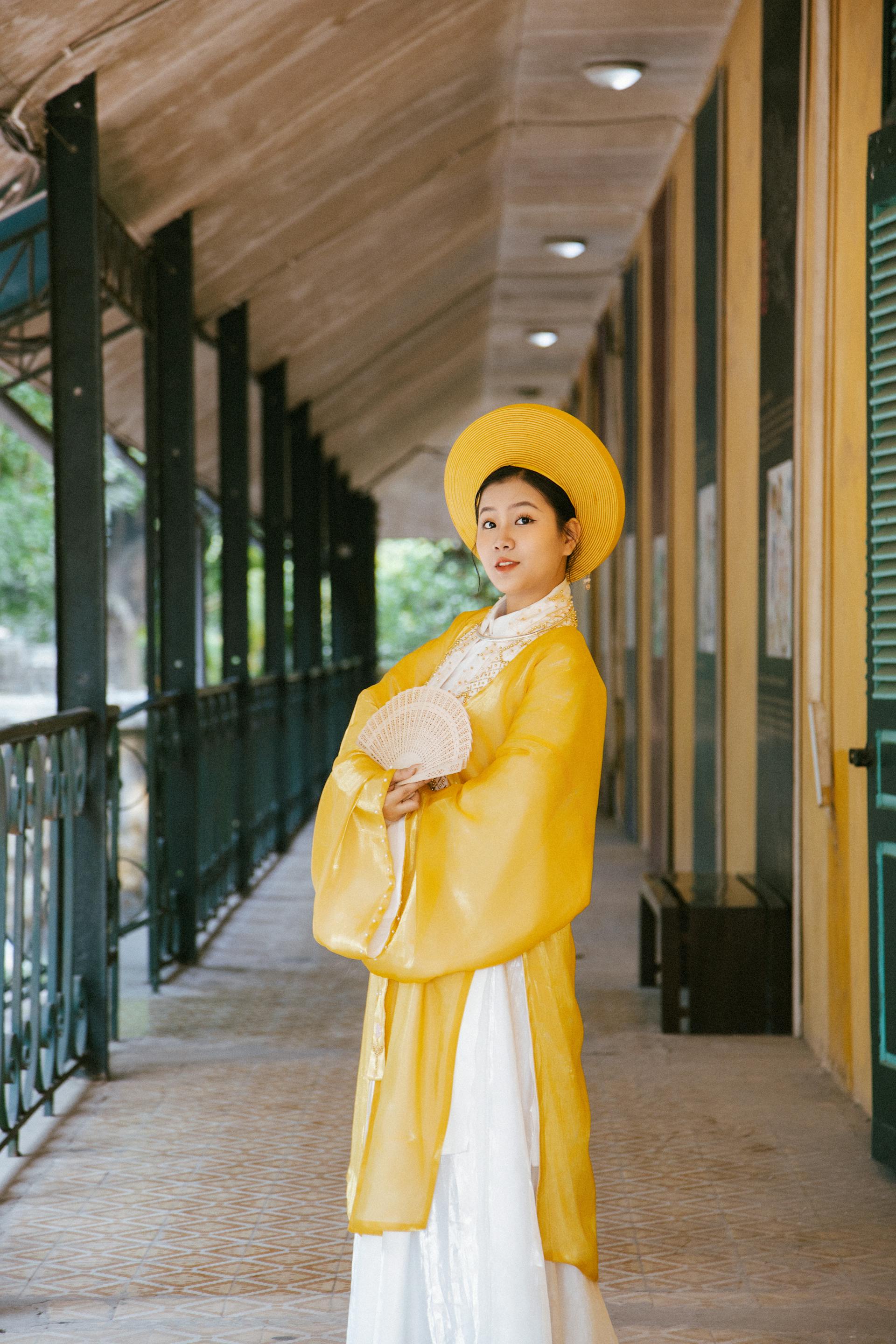Cô gái, con gái, thiếu nữ, girl, Việt Nam, áo dài, truyền thống, traditional, Hồ Gươm, Hà Nội - Dang Hong 30