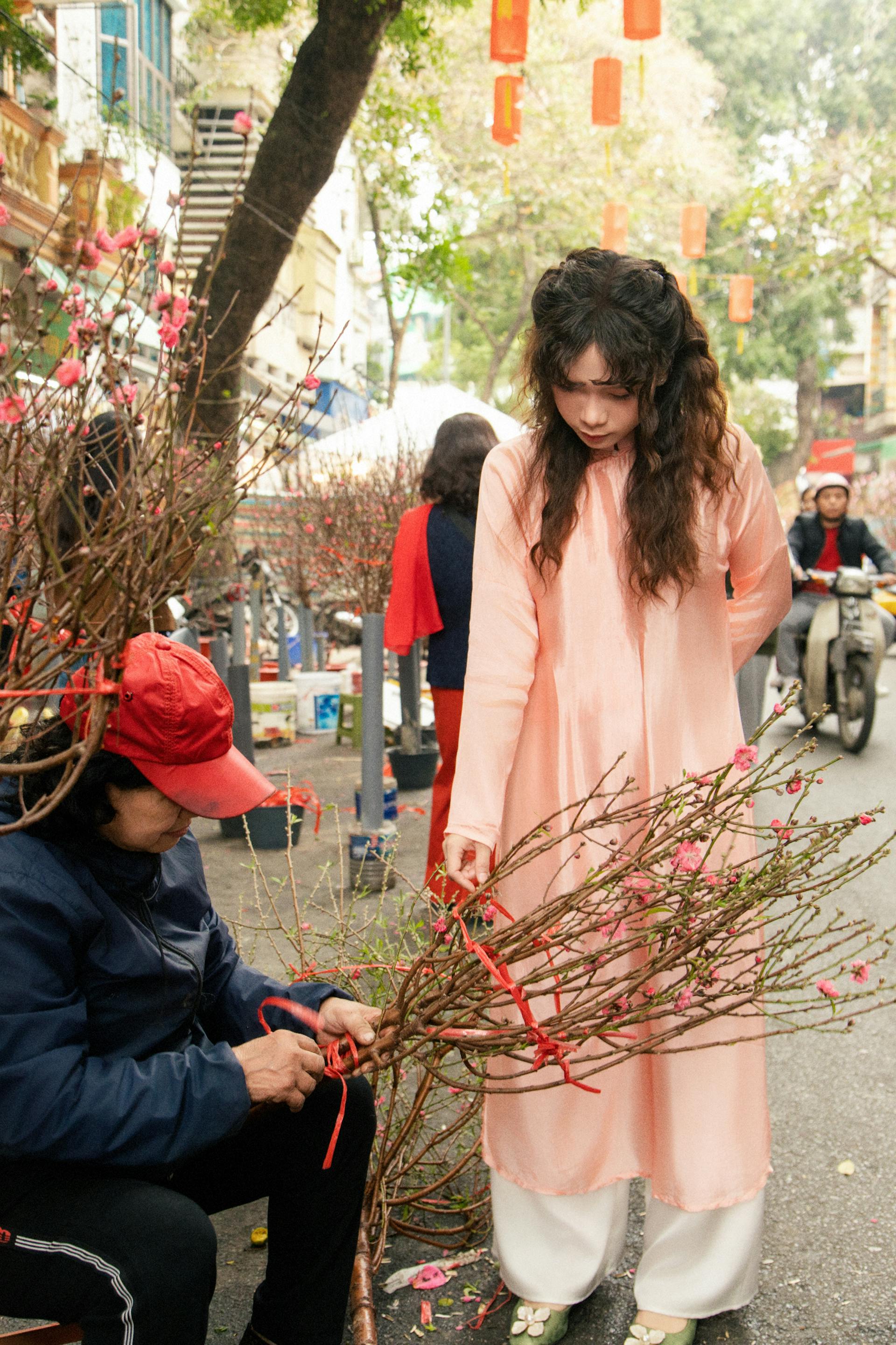 Cô gái, con gái, thiếu nữ, girl, Việt Nam, áo dài, truyền thống, traditional, Hồ Gươm, Hà Nội - Dang Hong 49
