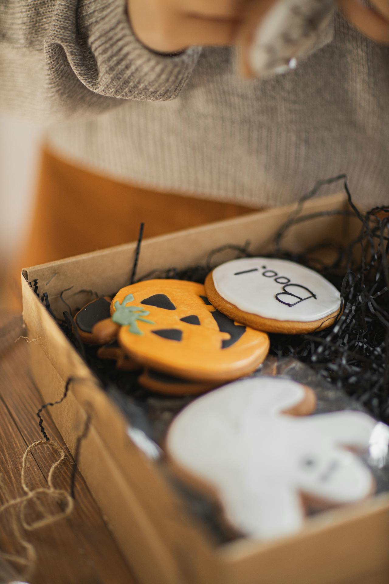 Halloween, bánh quy, bánh bí đỏ, bánh con dơi, bánh con ma,  lễ hội, cookies, pumpkin pie, bat cake, ghost cake, festival - Monstera Production