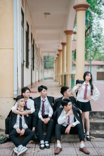 Học sinh, kỷ yếu, tập thể, bạn bè, kỷ niệm, vui vẻ, students, yearbook, group, friends, memories, fun - Green odette 18