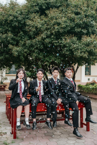 Học sinh, kỷ yếu, tập thể, bạn bè, kỷ niệm, vui vẻ, students, yearbook, group, friends, memories, fun - Green odette 4