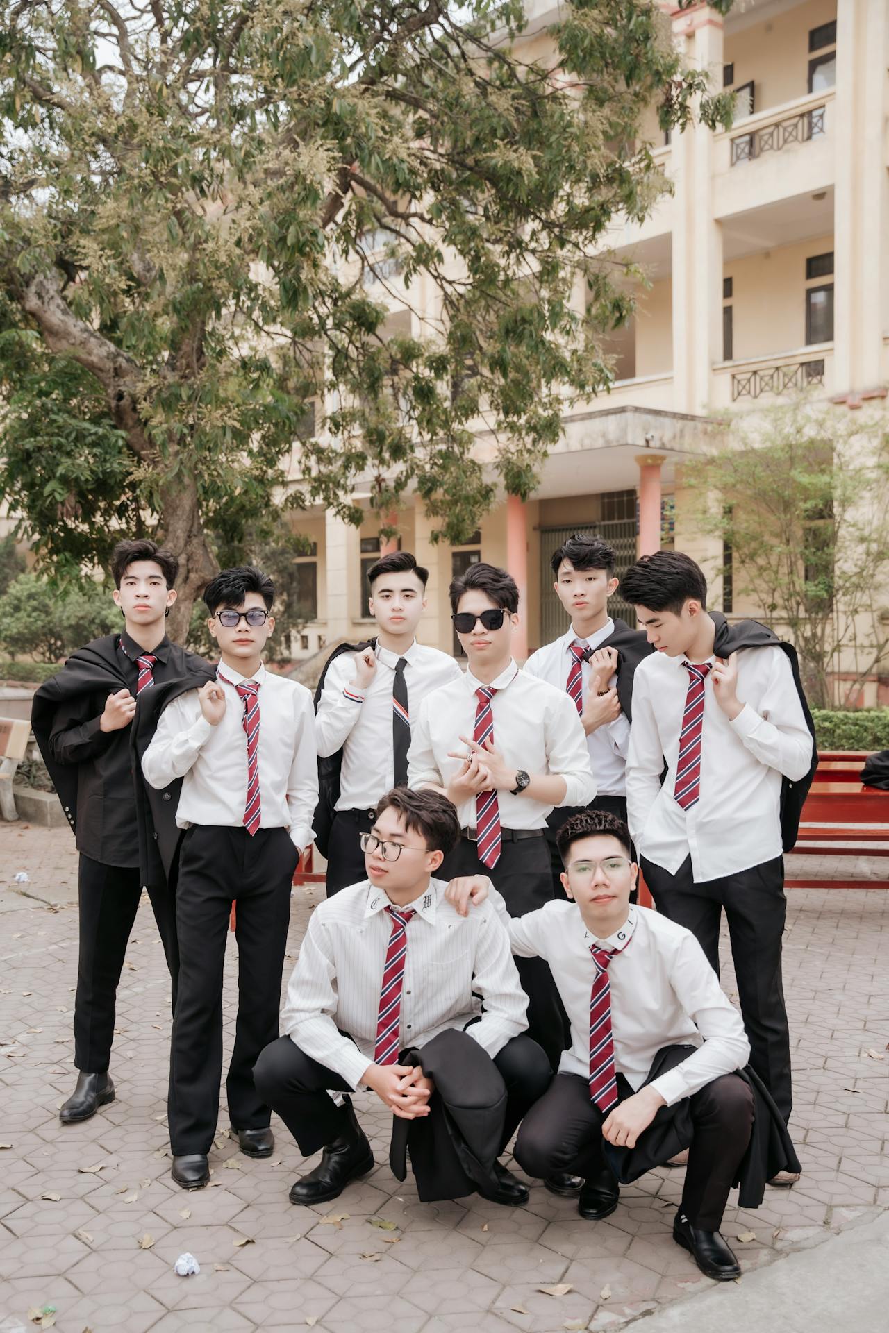 Học sinh, kỷ yếu, tập thể, bạn bè, kỷ niệm, vui vẻ, students, yearbook, group, friends, memories, fun - Green odette 9